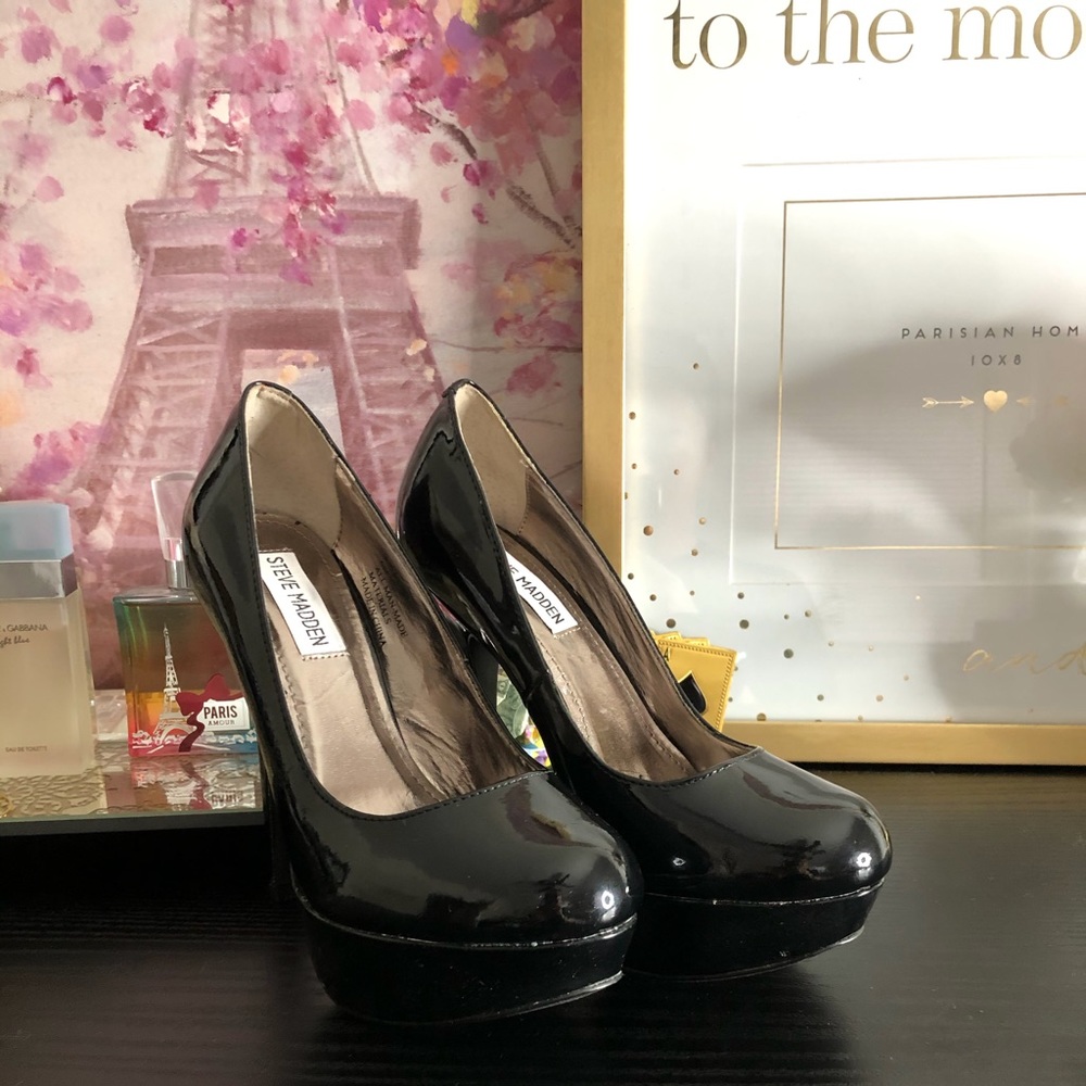 Steve Madden Black Patent Leather Platform Pumps